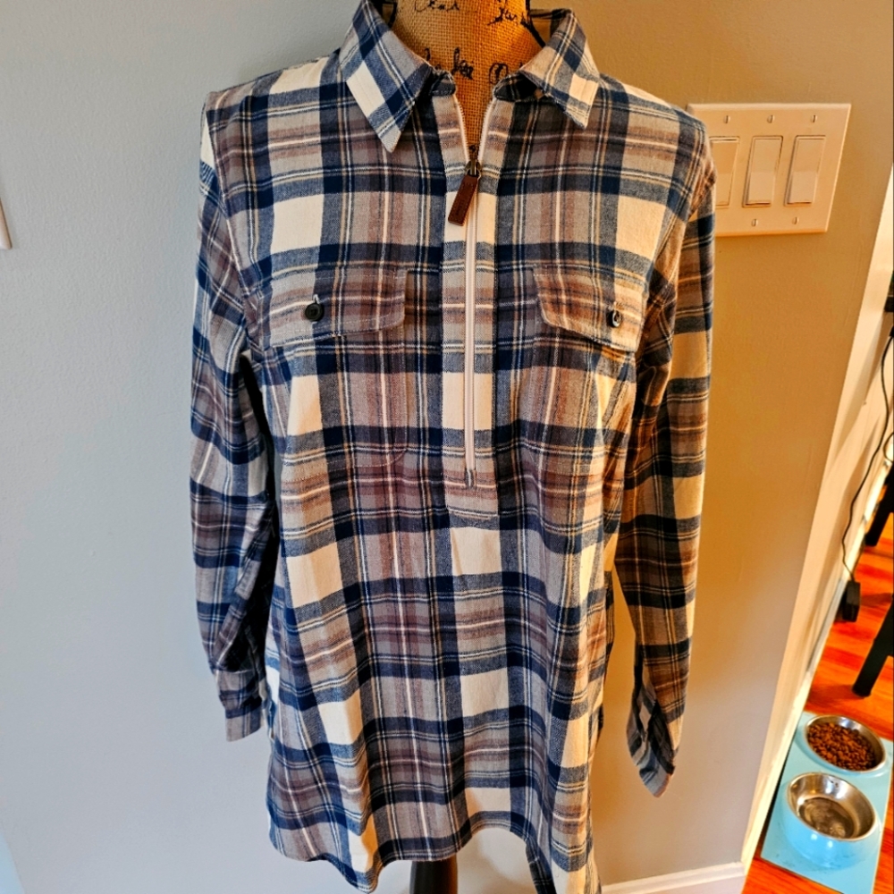 L.L. Bean Women's Scotch Plaid Flannel Shirt, Quarter-Zip Size M Indigo Tartan